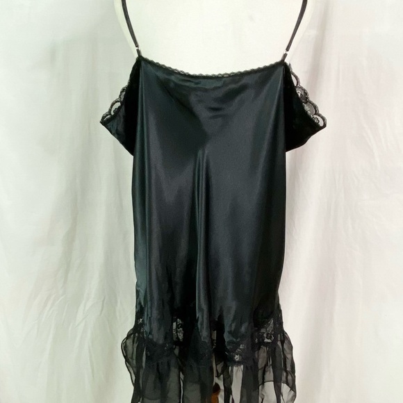 Elegant Vintage Black Lace Trim Nightgown Ruffle Hem 26/28 - Picture 4 of 5